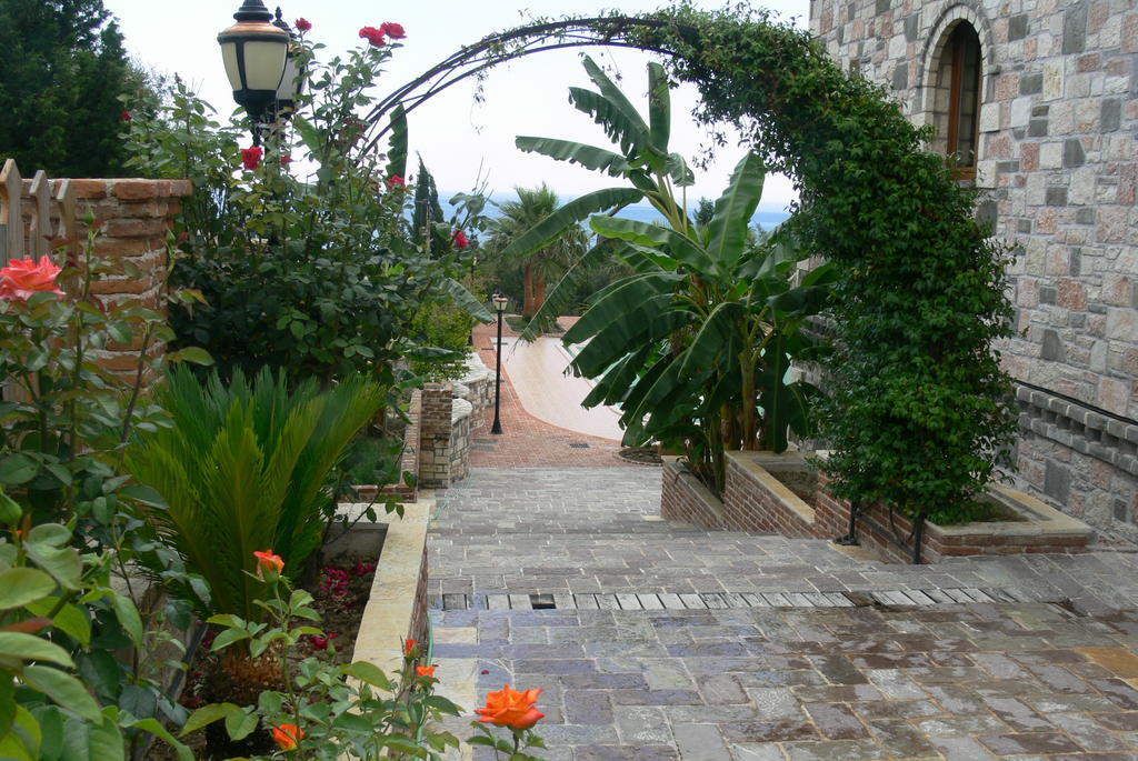 Hotel Sarajet E Pashait 1 Dhërmi Exterior foto